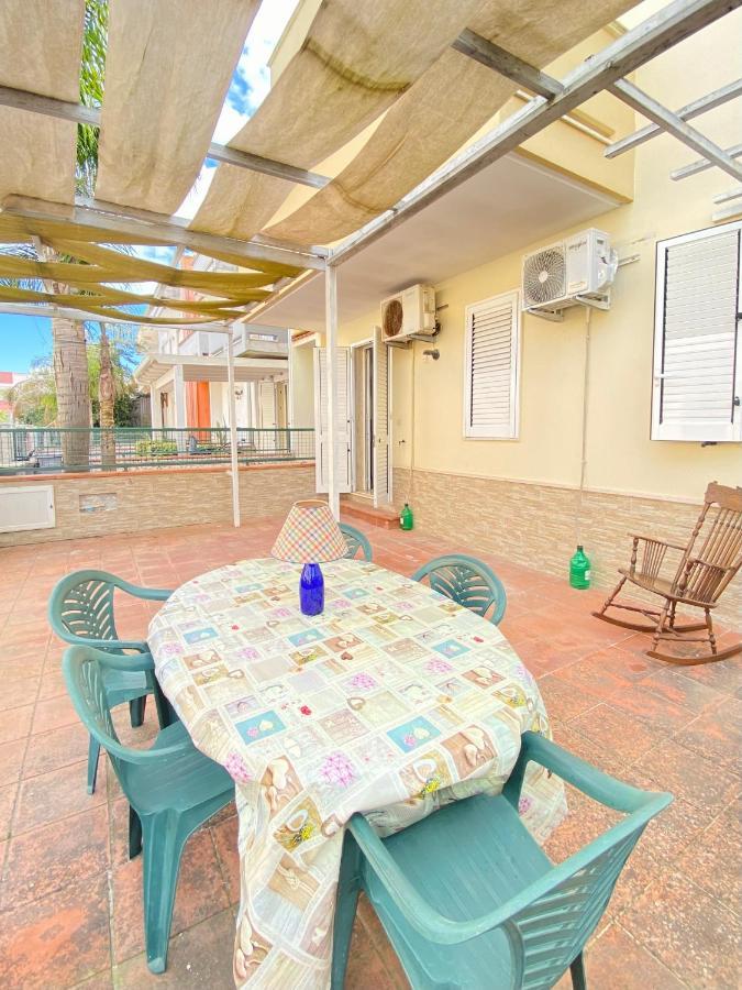 L' Ariosto 12 Villa ปอร์โตเชซาเรโอ ภายนอก รูปภาพ